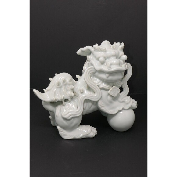 Japanese Ceramic Porcelain Guardian Foo Dogs Figurine Statues Made in Japan - Picture 8 of 16